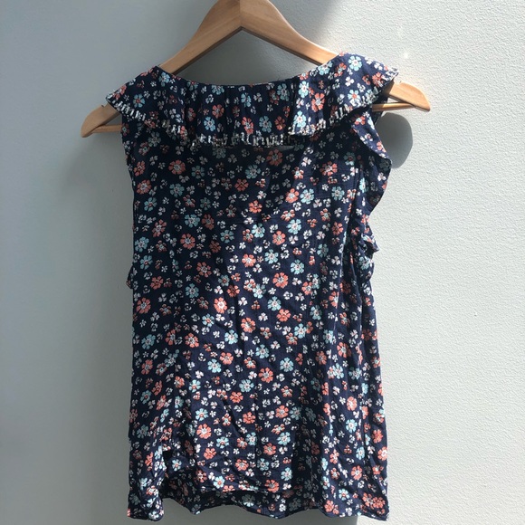 Floral Ruffle Top - Picture 6 of 8